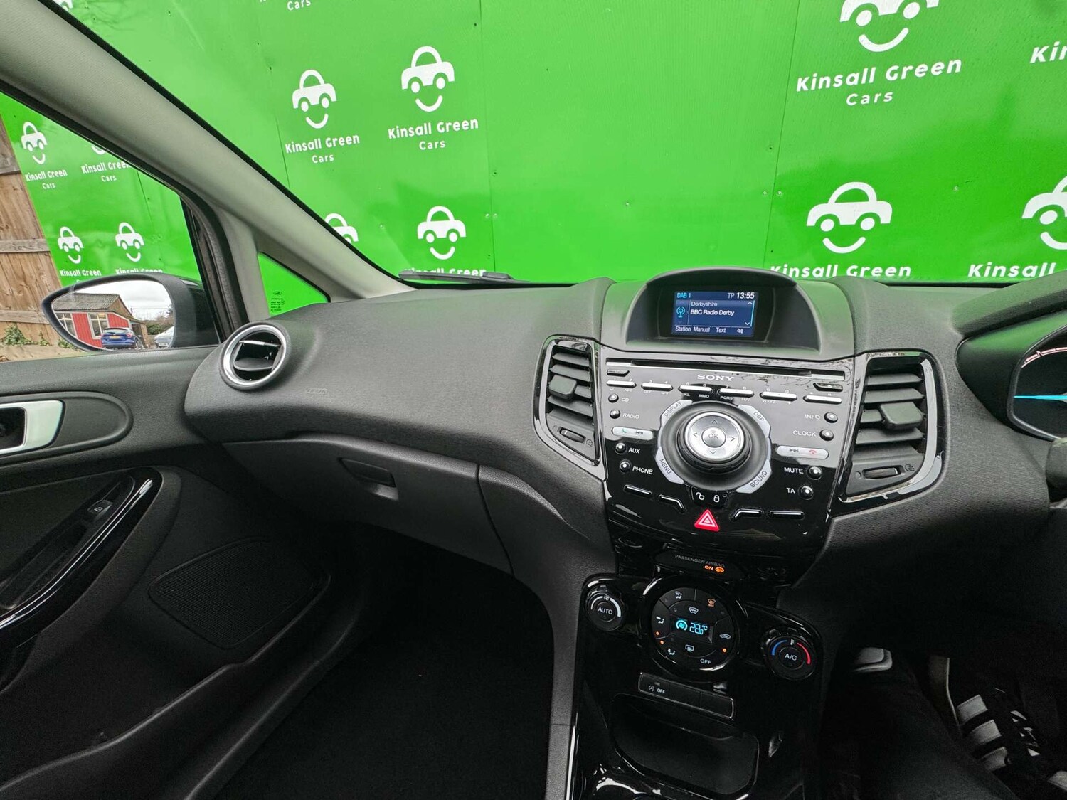 Used Ford Fiesta 2017 for sale - 76495889: Photo 40