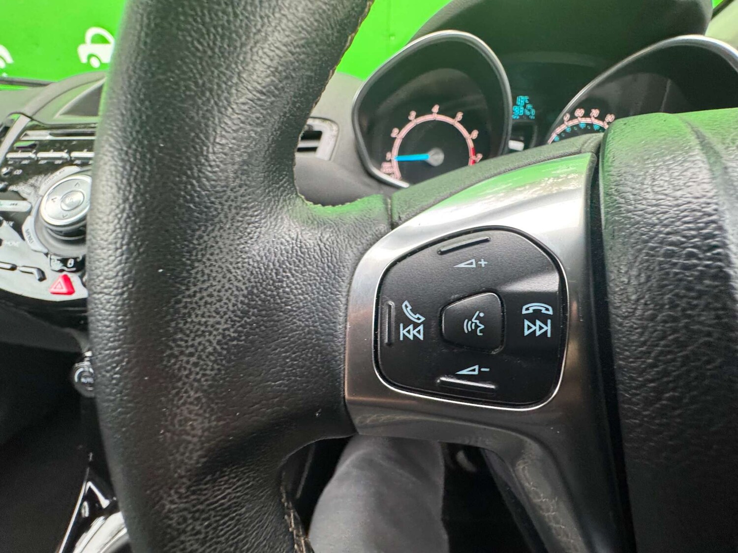 Used Ford Fiesta 2017 for sale - 76495889: Photo 44