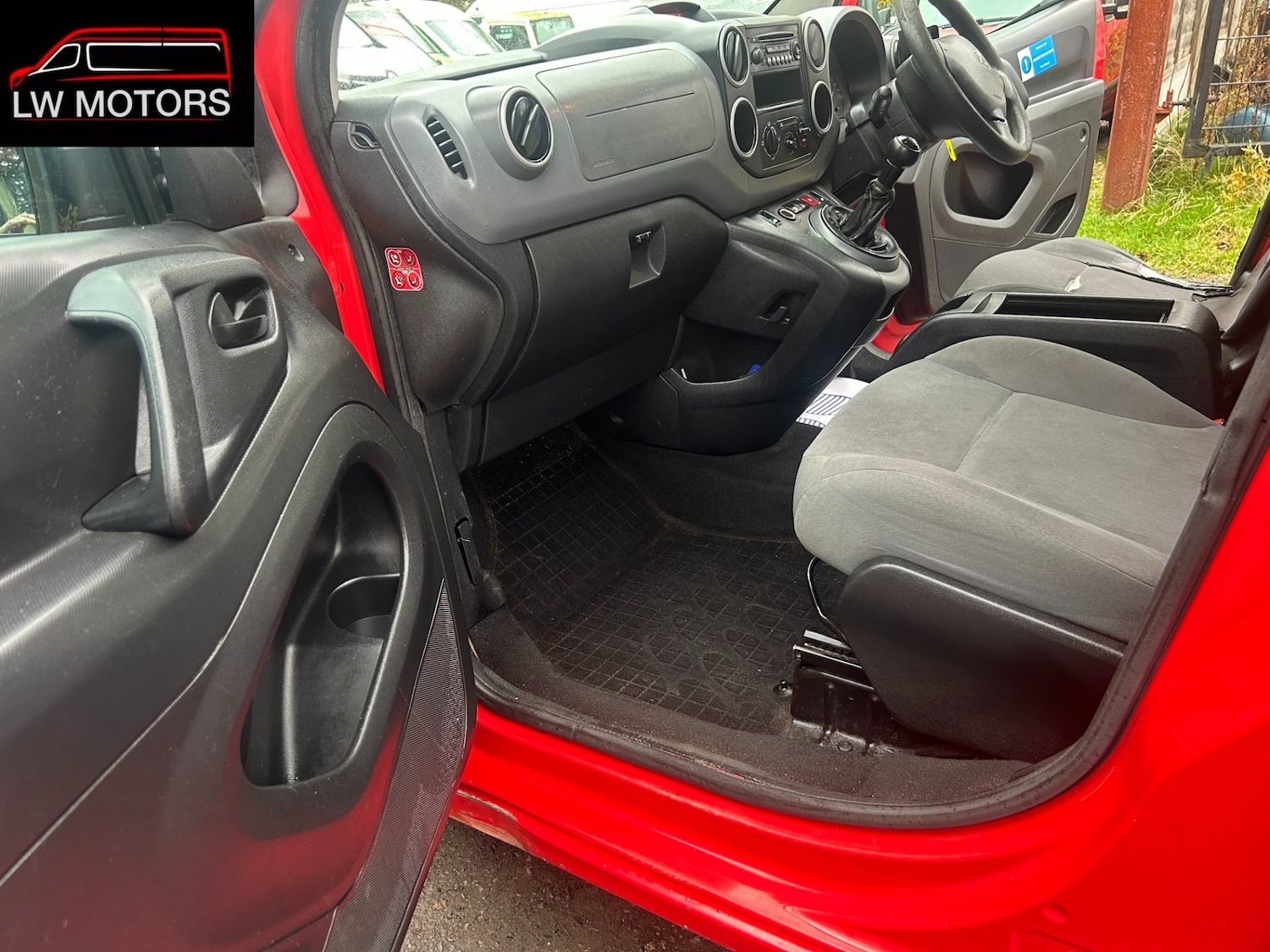 Used Peugeot Partner 2012 for sale - 76507374: Photo 11