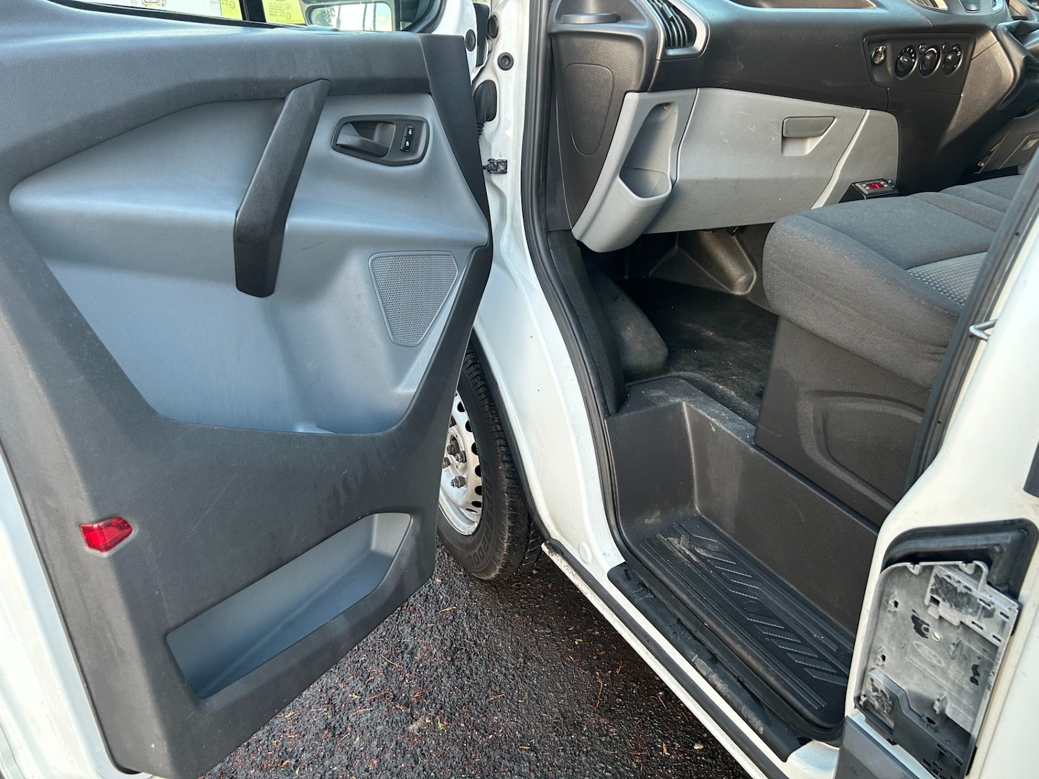 Used Ford Transit Custom 2016 for sale - 76428535: Photo 12