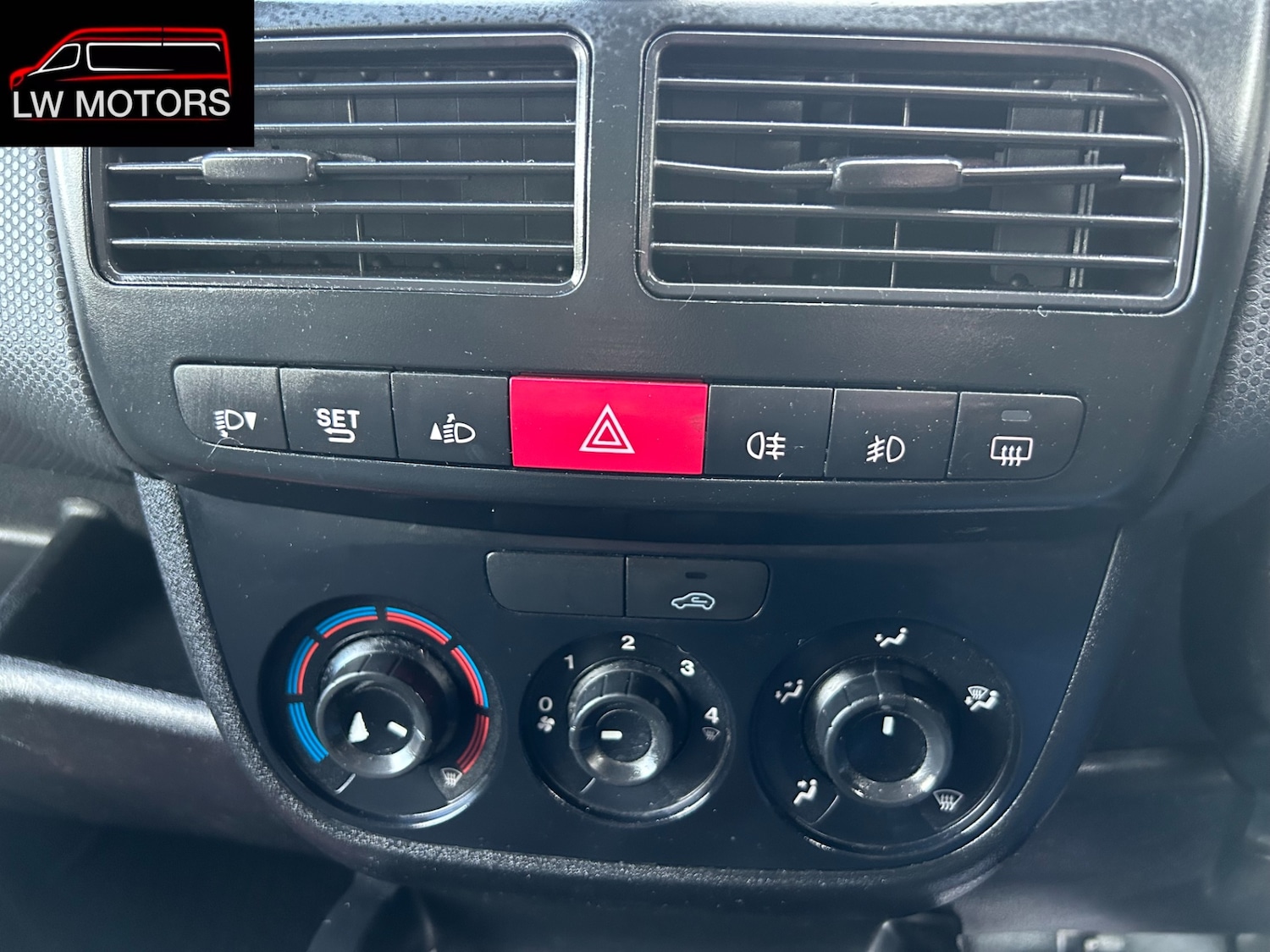 Used Fiat Doblo 2015 for sale - 76353401: Photo 17