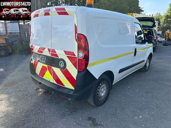 Used Vauxhall Combo 2018 for sale - 78997204: Photo