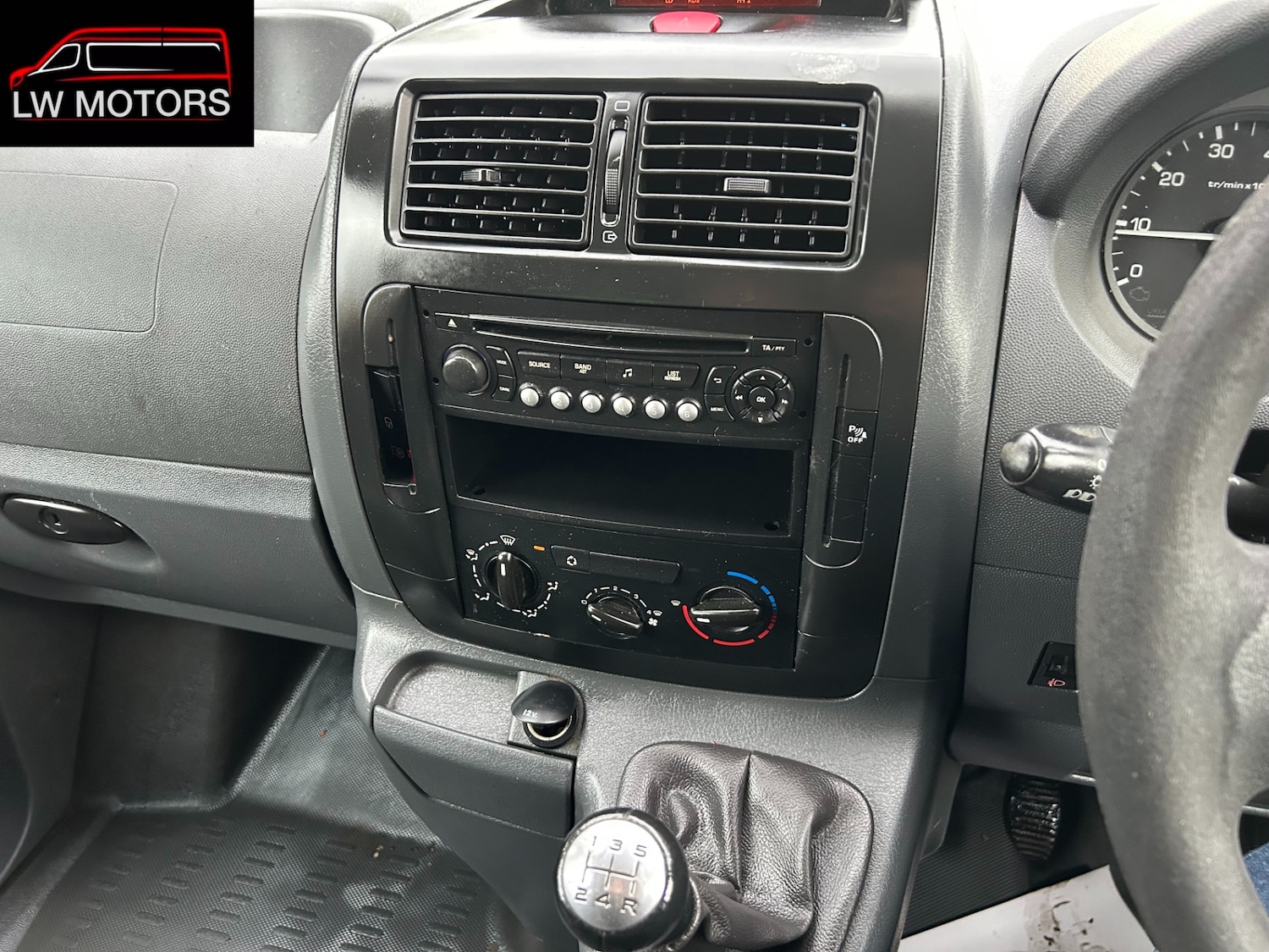 Used Peugeot Expert 2014 for sale - 76476985: Photo 15