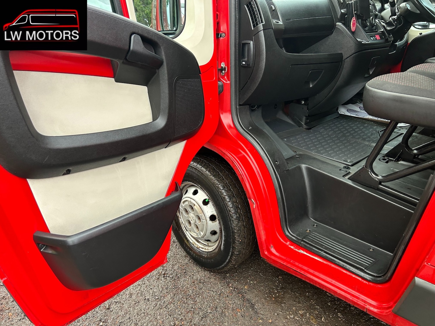 Used Peugeot Boxer 2014 for sale - 76507360: Photo 9