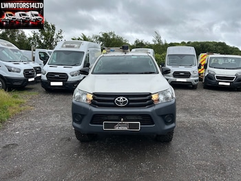 Used Toyota Hilux 2018 for sale - 79081217: Photo