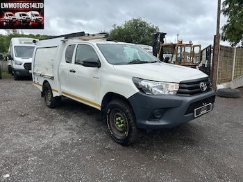 Used Toyota Hilux 2018 for sale - 79081217: Photo