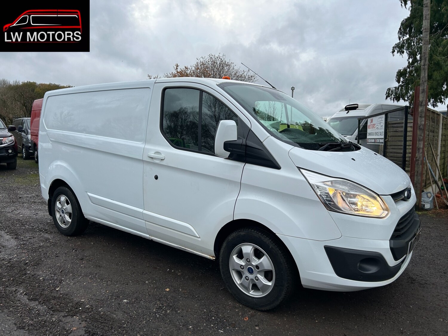 Used Ford Transit Custom 2017 for sale - 76544977: Photo 4
