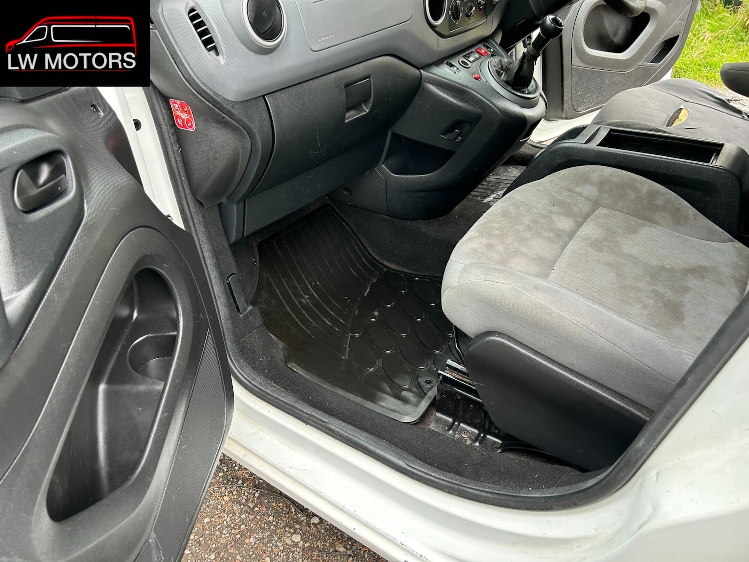 Used Peugeot Partner 2013 for sale - 76231629: Photo 11