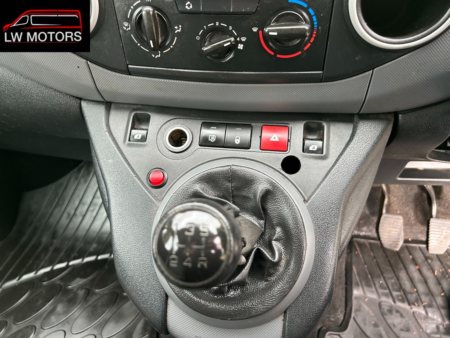 Used Peugeot Partner 2013 for sale - 76231629: Photo 15