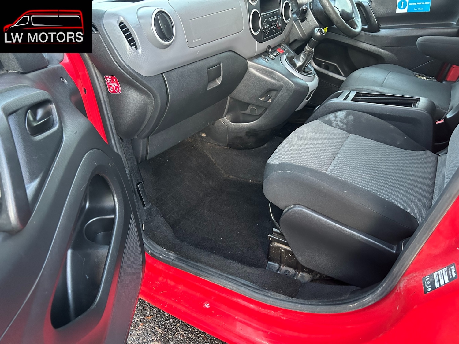 Used Peugeot Partner 2017 for sale - 76428356: Photo 12