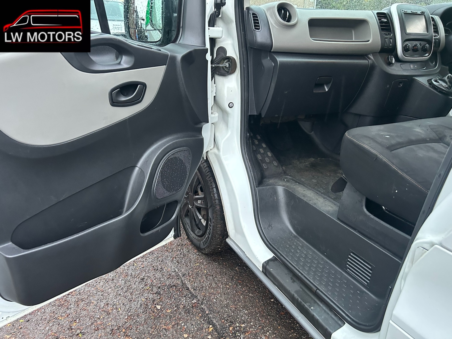 Used Renault Trafic 2016 for sale - 76418153: Photo 11