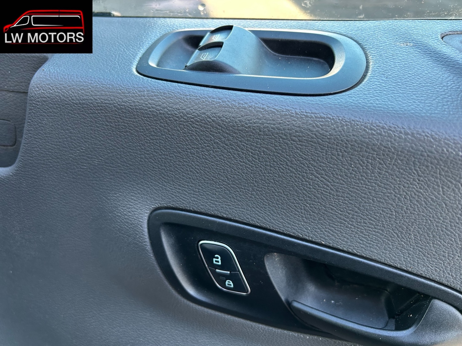 Used Ford Transit 2022 for sale - 77160107: Photo 16