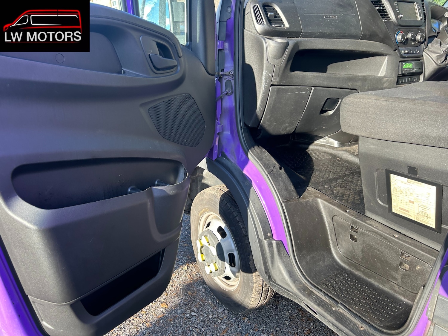 Used Iveco Daily 2017 for sale - 75985511: Photo 10