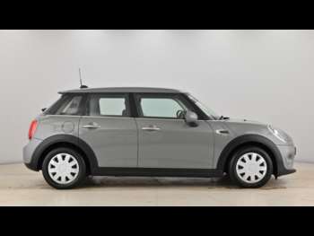 Used MINI Hatch 2019 for sale - 73941505: Photo