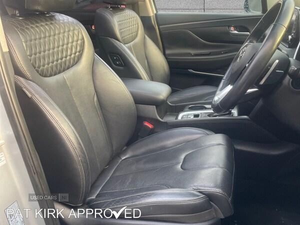 Used Hyundai Santa Fe 2019 for sale - 76997961: Photo 8