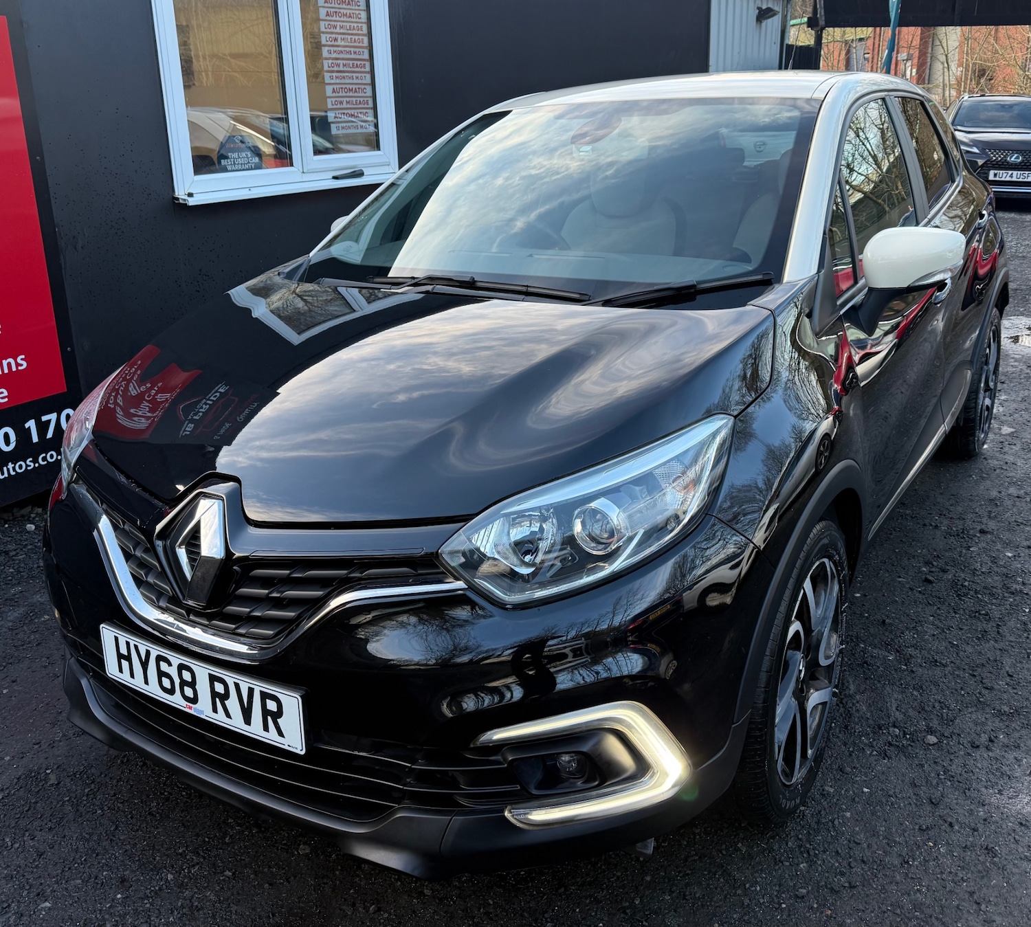Used Renault Captur 2018 for sale - 77357675: Photo 2