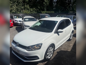 Used Volkswagen Polo 2015 for sale - 79533205: Photo