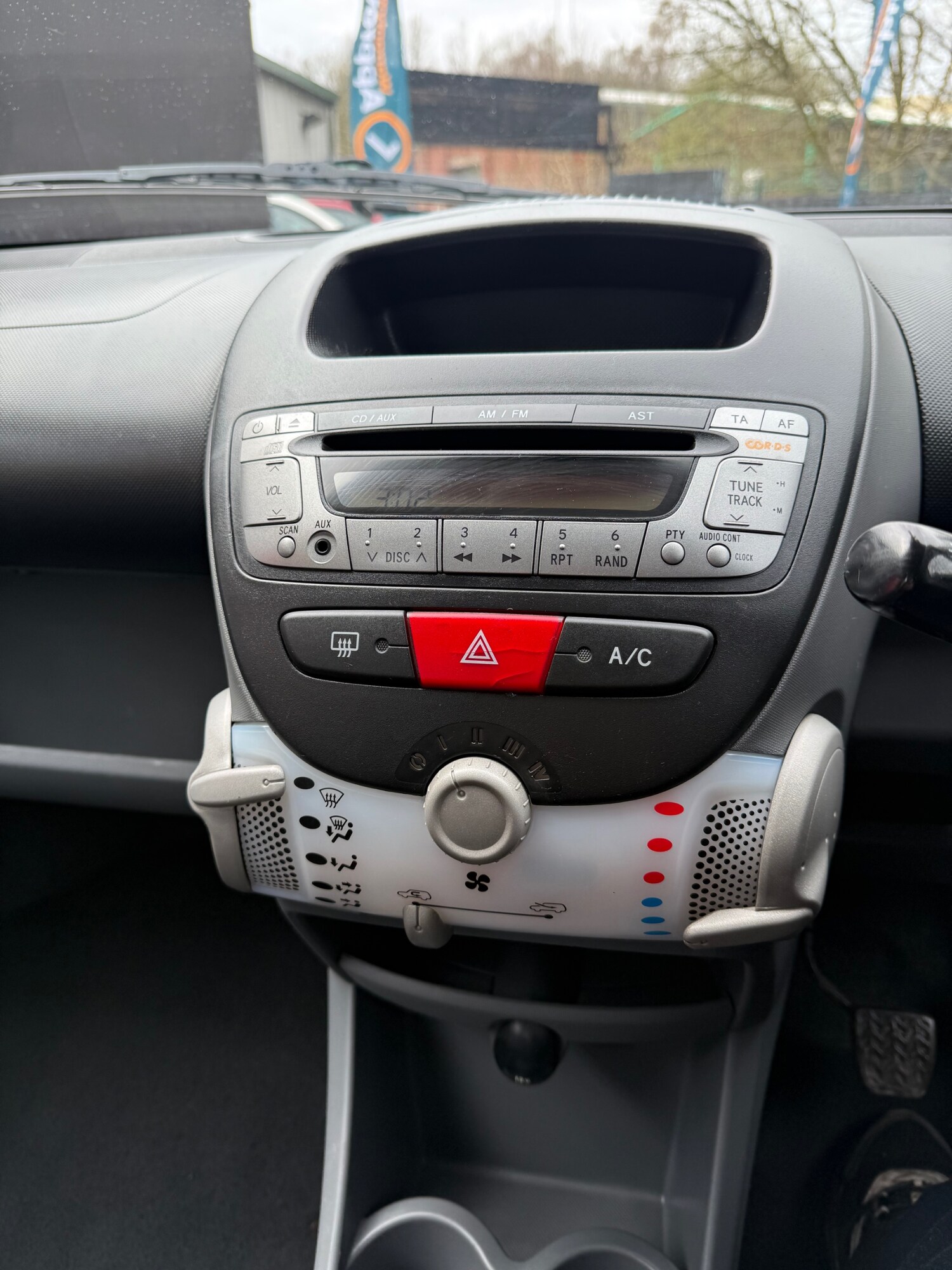 Used Peugeot 107 2010 for sale - 78098970: Photo 22