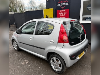 Used Peugeot 107 2010 for sale - 78098970: Photo