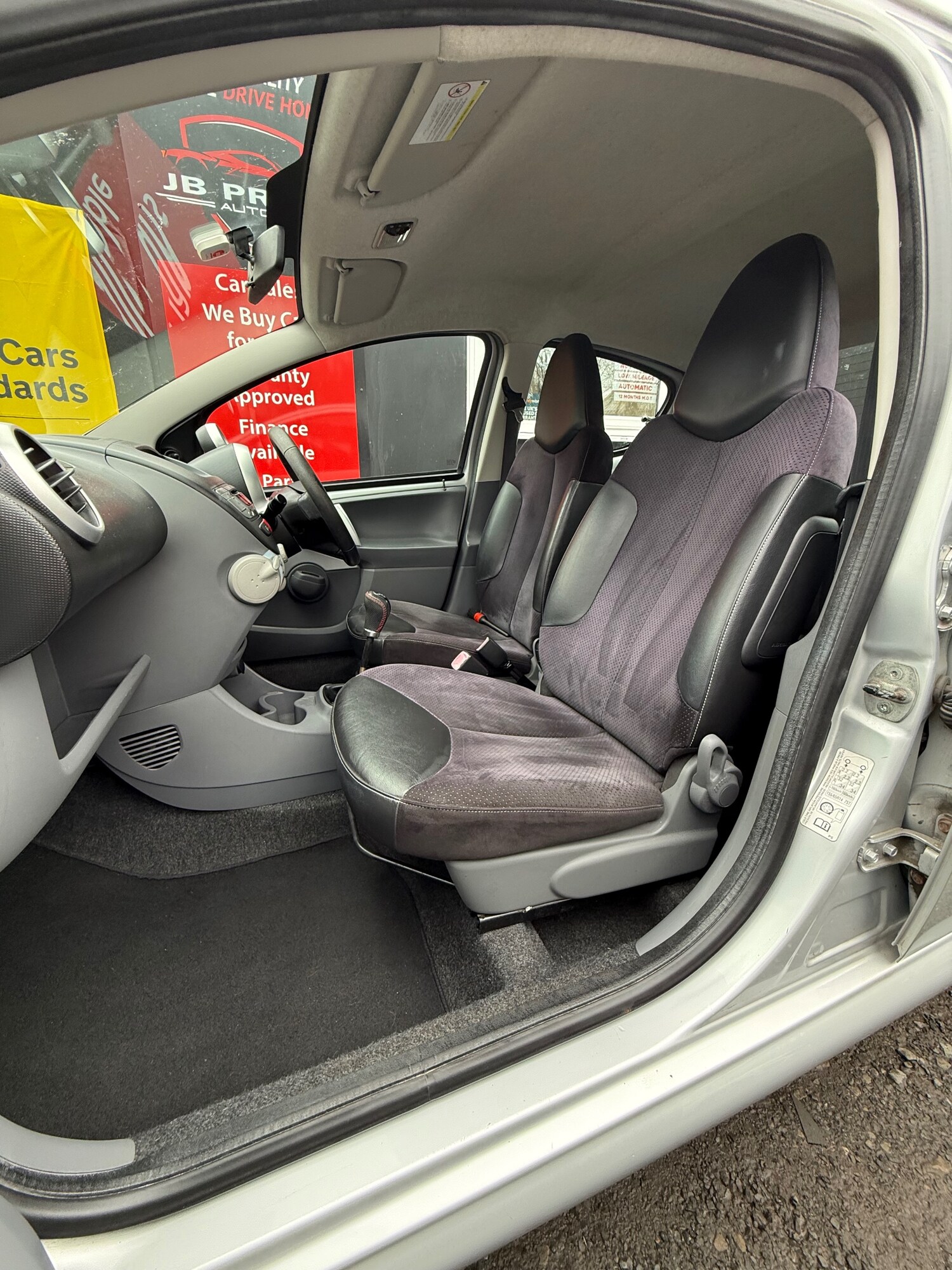 Used Peugeot 107 2010 for sale - 78098970: Photo 8