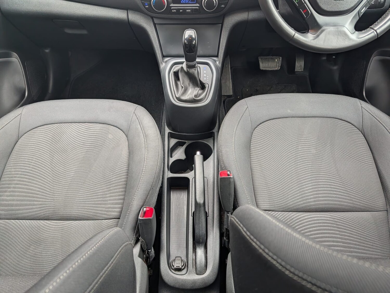 Used Hyundai i10 2017 for sale - 77907006: Photo 19