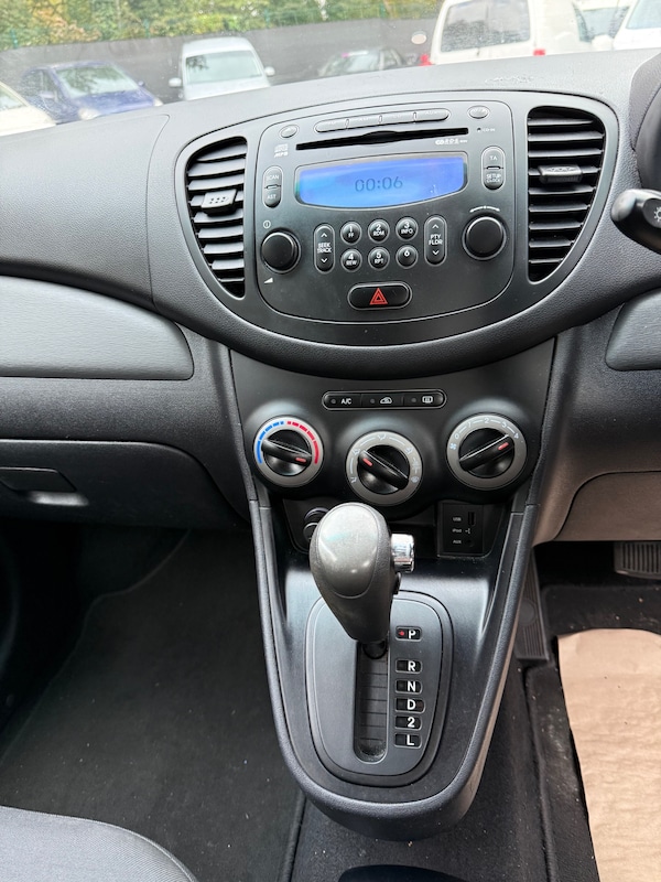 Used Hyundai i10 2013 for sale - 76225460: Photo 21