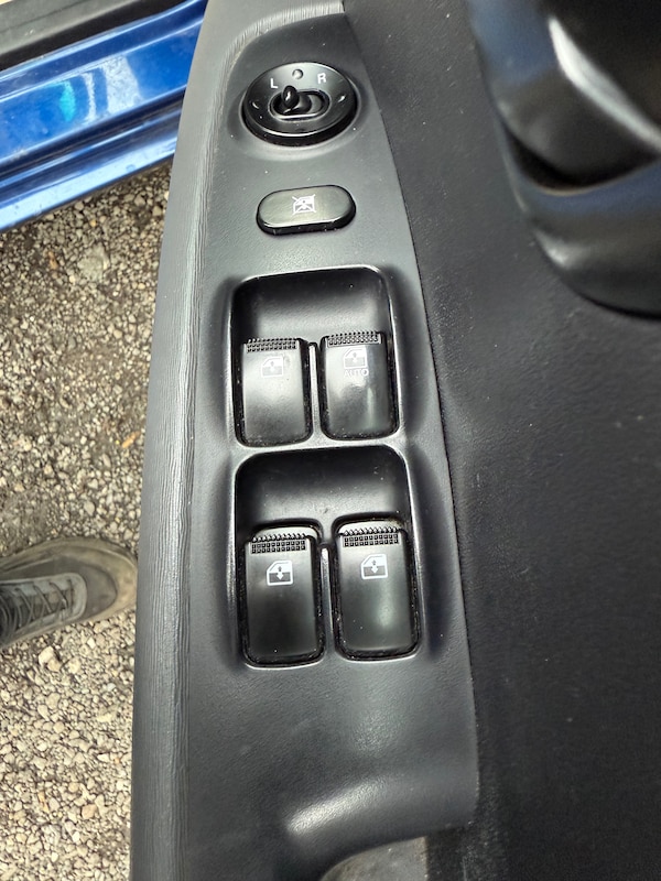 Used Hyundai i10 2013 for sale - 76225460: Photo 24