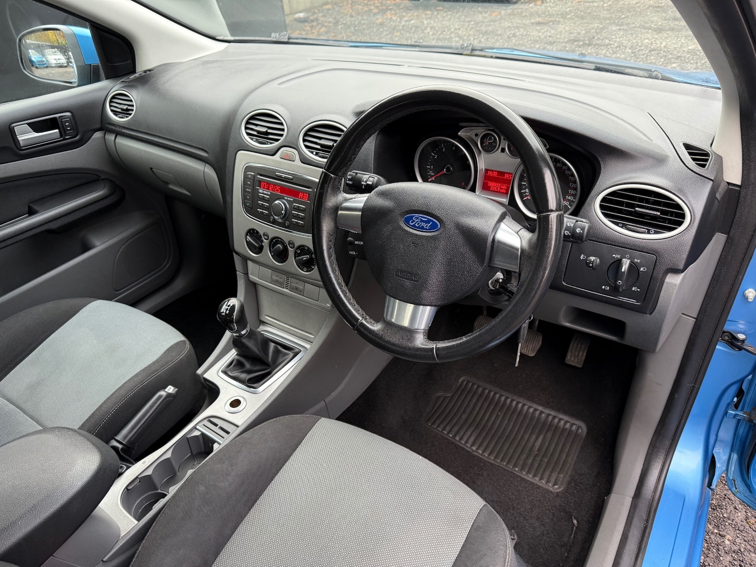 Used Ford Focus 2009 for sale - 76492487: Photo 19