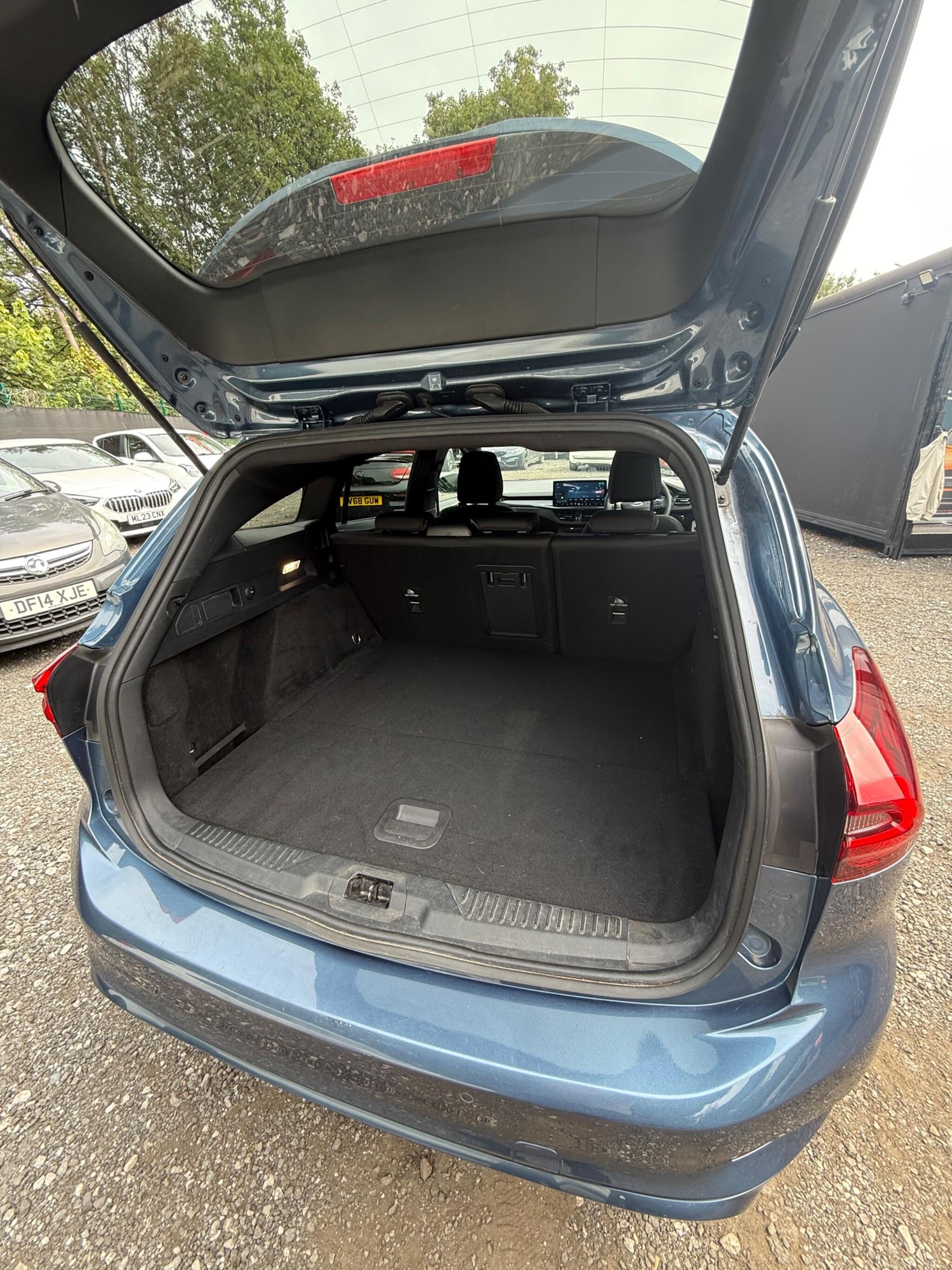 Vehicle 14