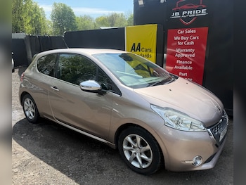 Used Peugeot 208 2012 for sale - 78403277: Photo