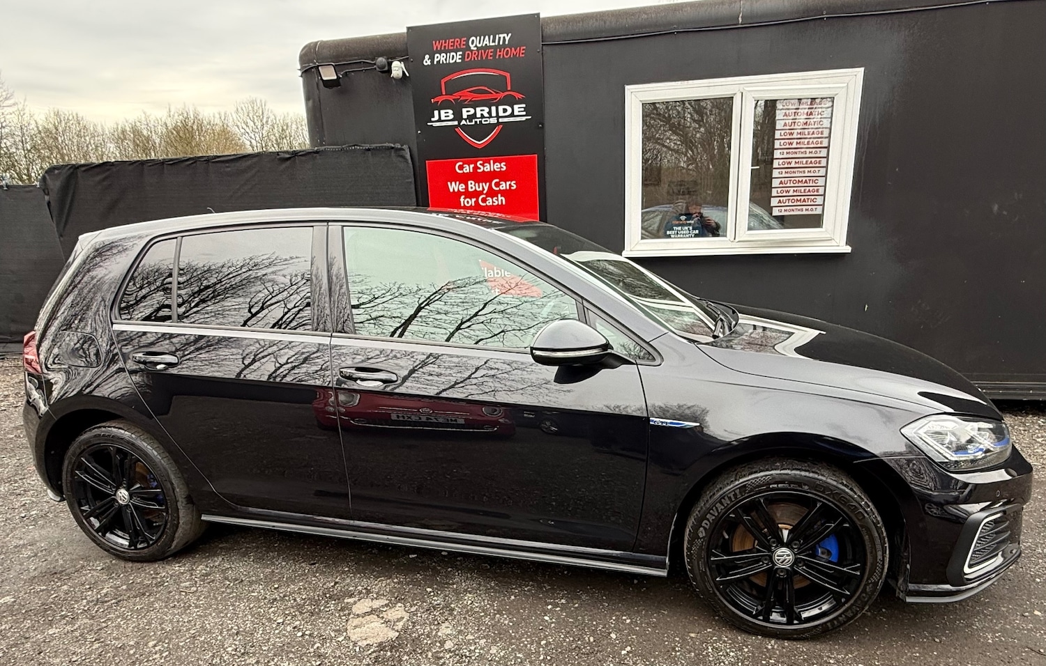 Used Volkswagen Golf 2018 for sale - 77610643: Photo 4