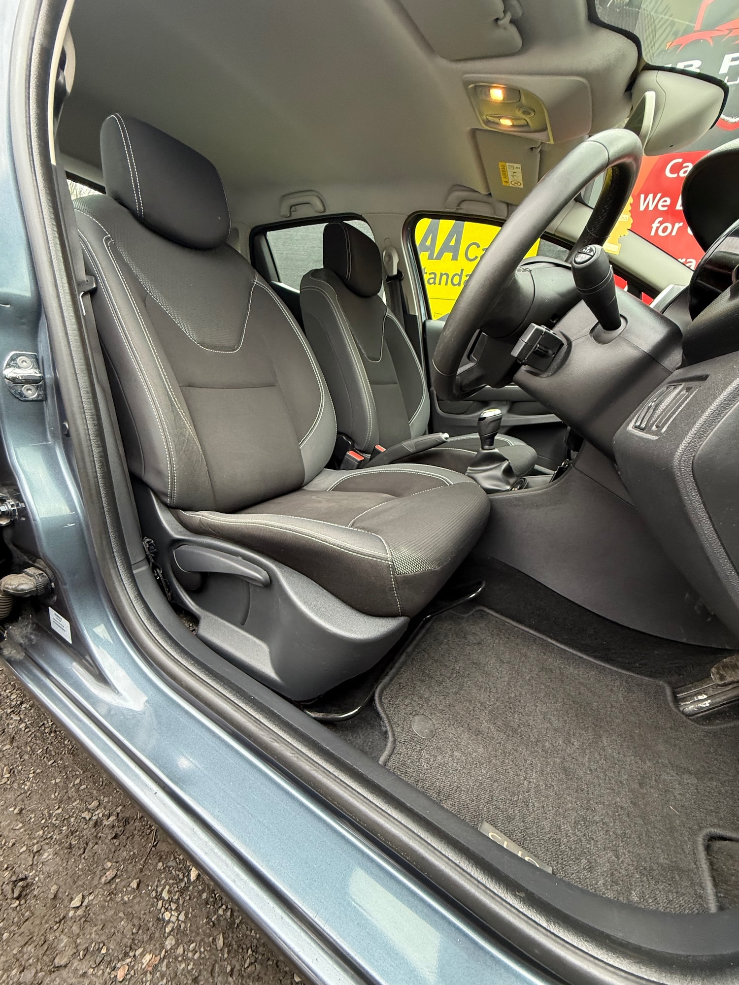 Used Renault Clio 2018 for sale - 78125372: Photo 18