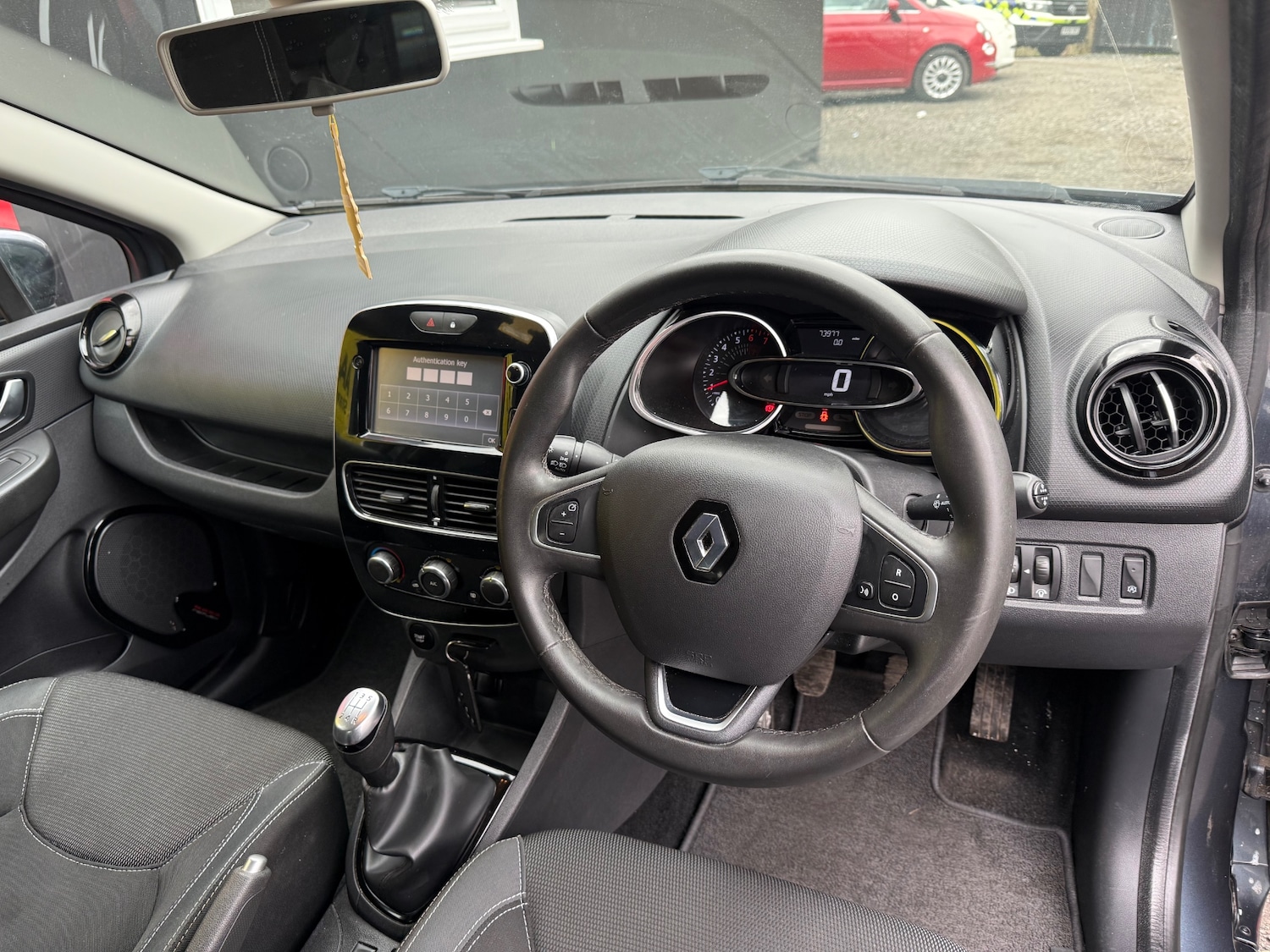Used Renault Clio 2018 for sale - 78125372: Photo 21