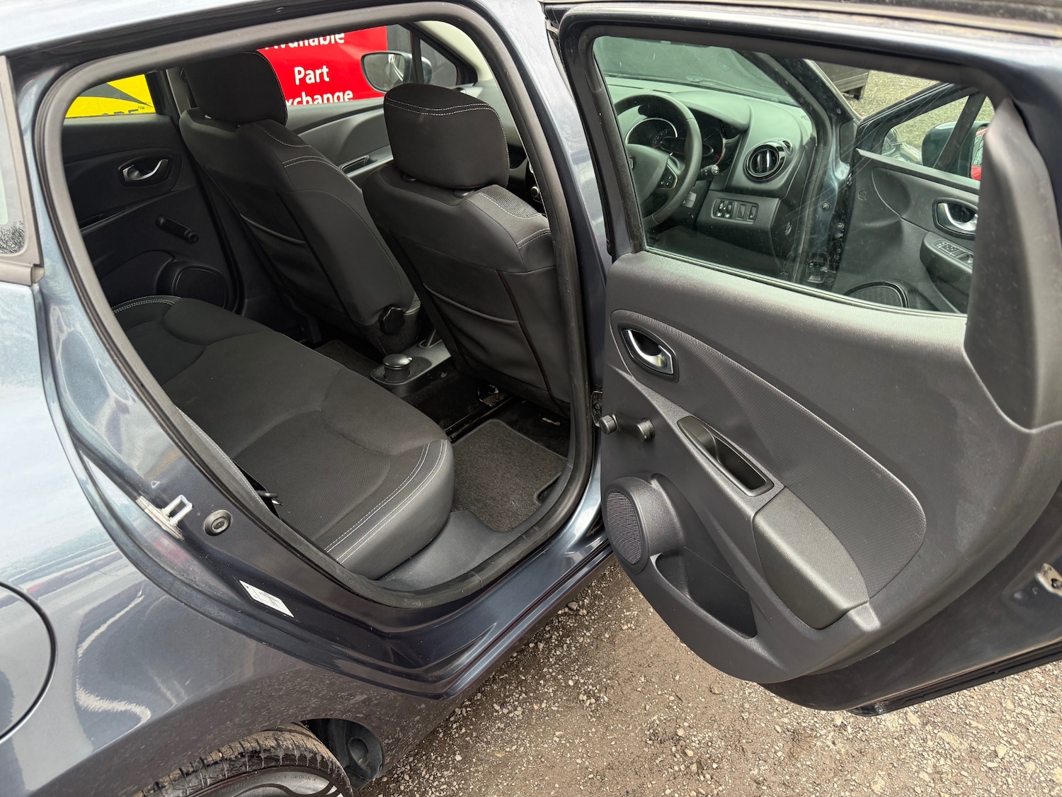 Used Renault Clio 2018 for sale - 78125372: Photo 23