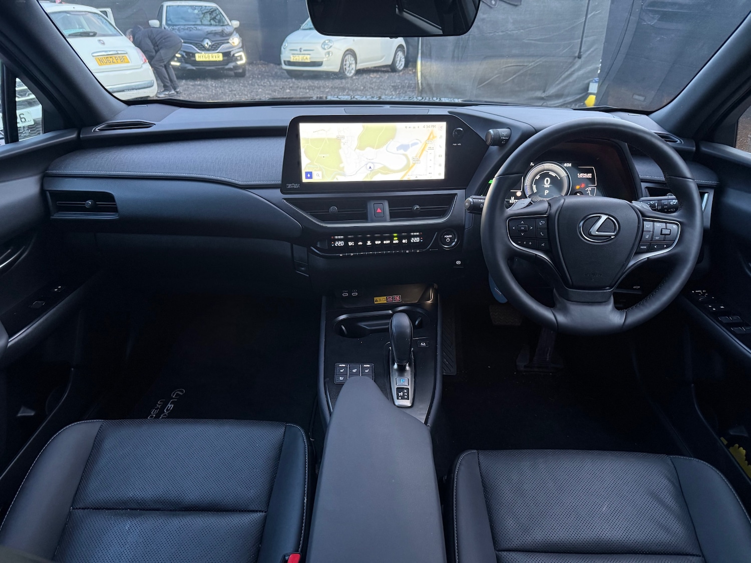 Used Lexus UX 2024 for sale - 77357632: Photo 14