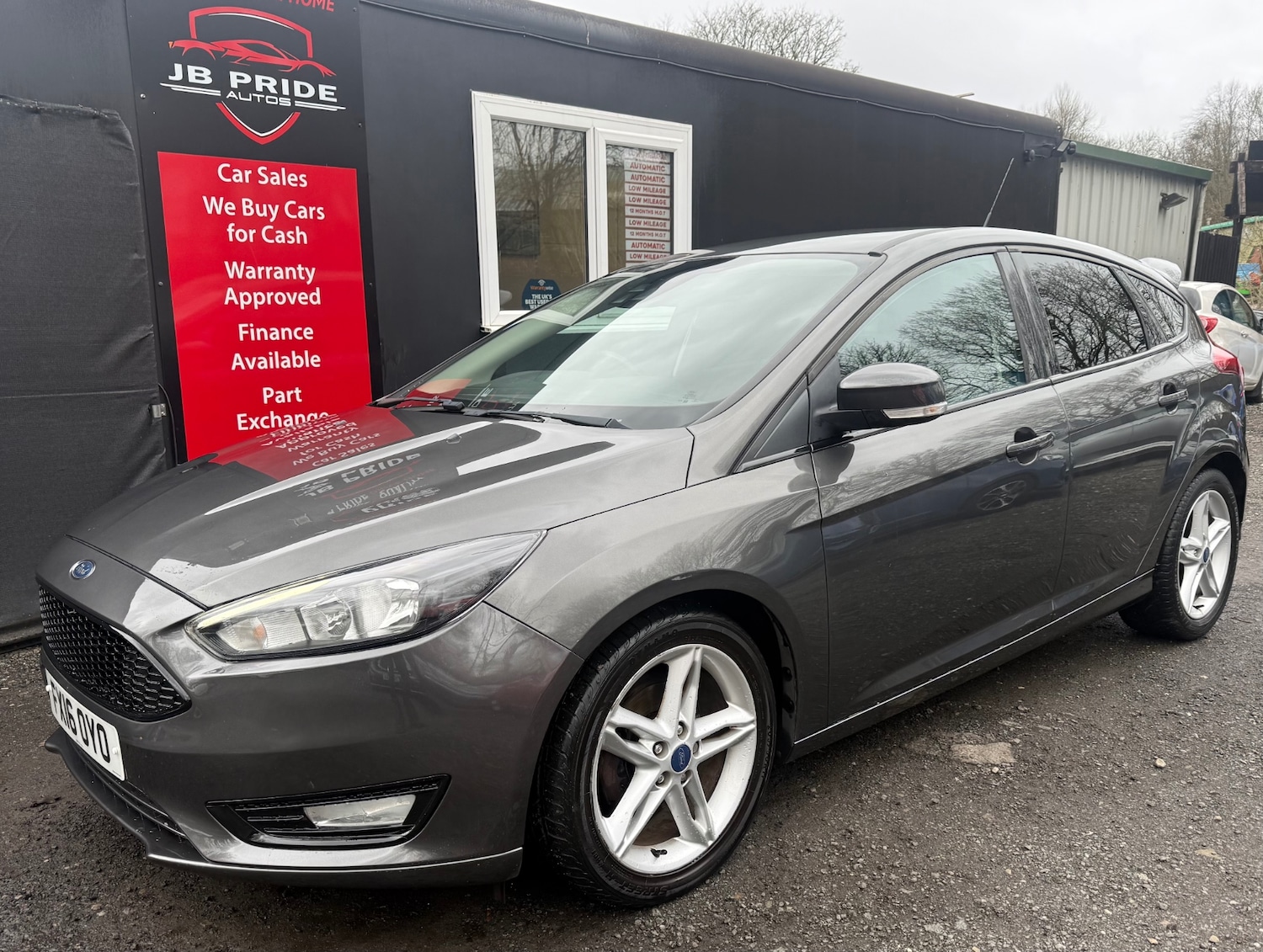 Used Ford Focus 2016 for sale - 77644063: Photo 2