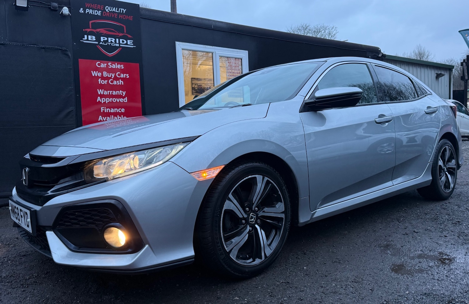 Used Honda Civic 2018 for sale - 77584859: Photo 17