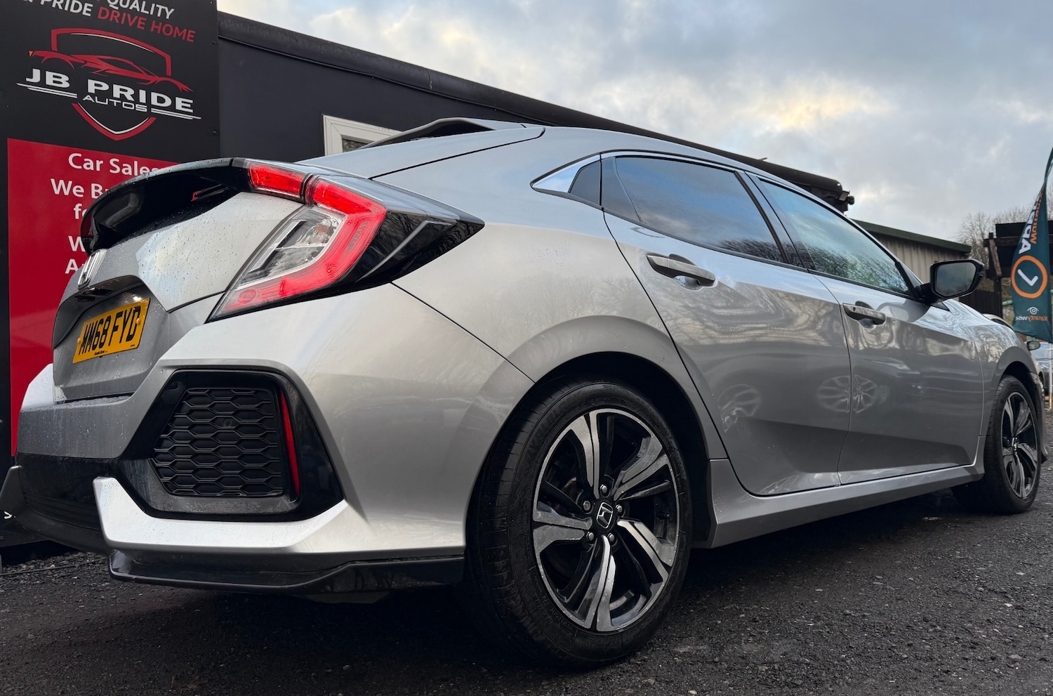 Used Honda Civic 2018 for sale - 77584859: Photo 4