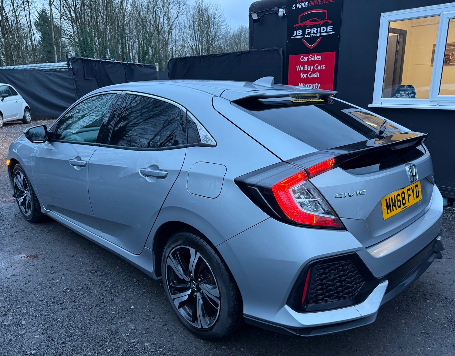 Used Honda Civic 2018 for sale - 77584859: Photo 8