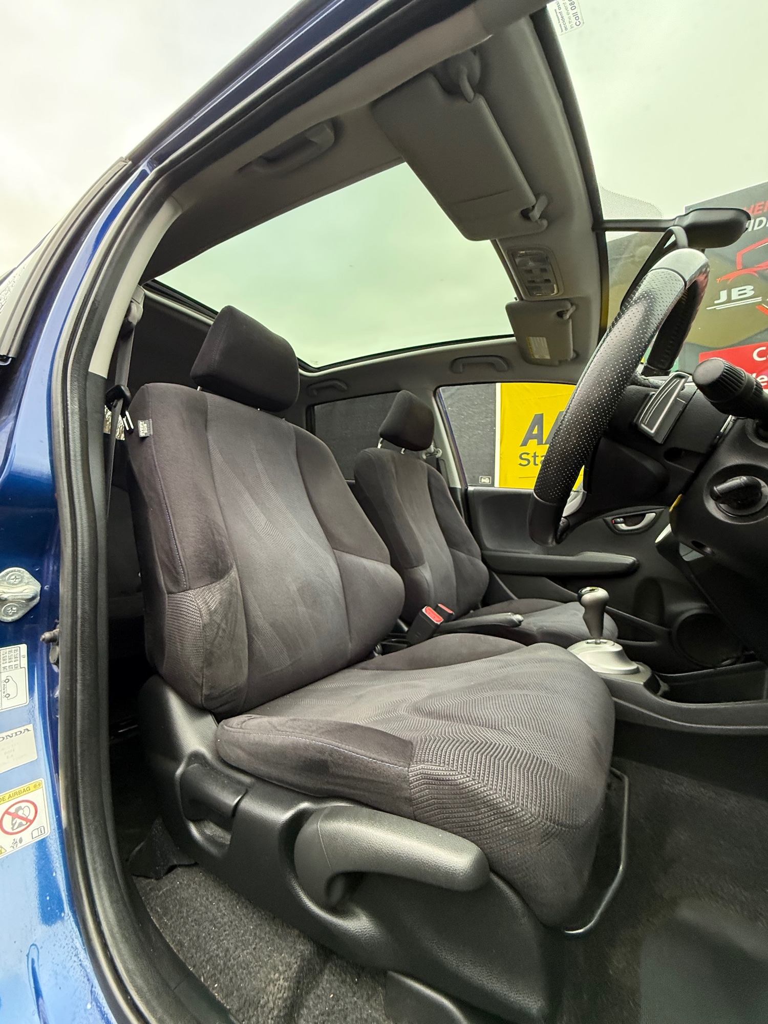 Used Honda Jazz 2010 for sale - 78045965: Photo 2