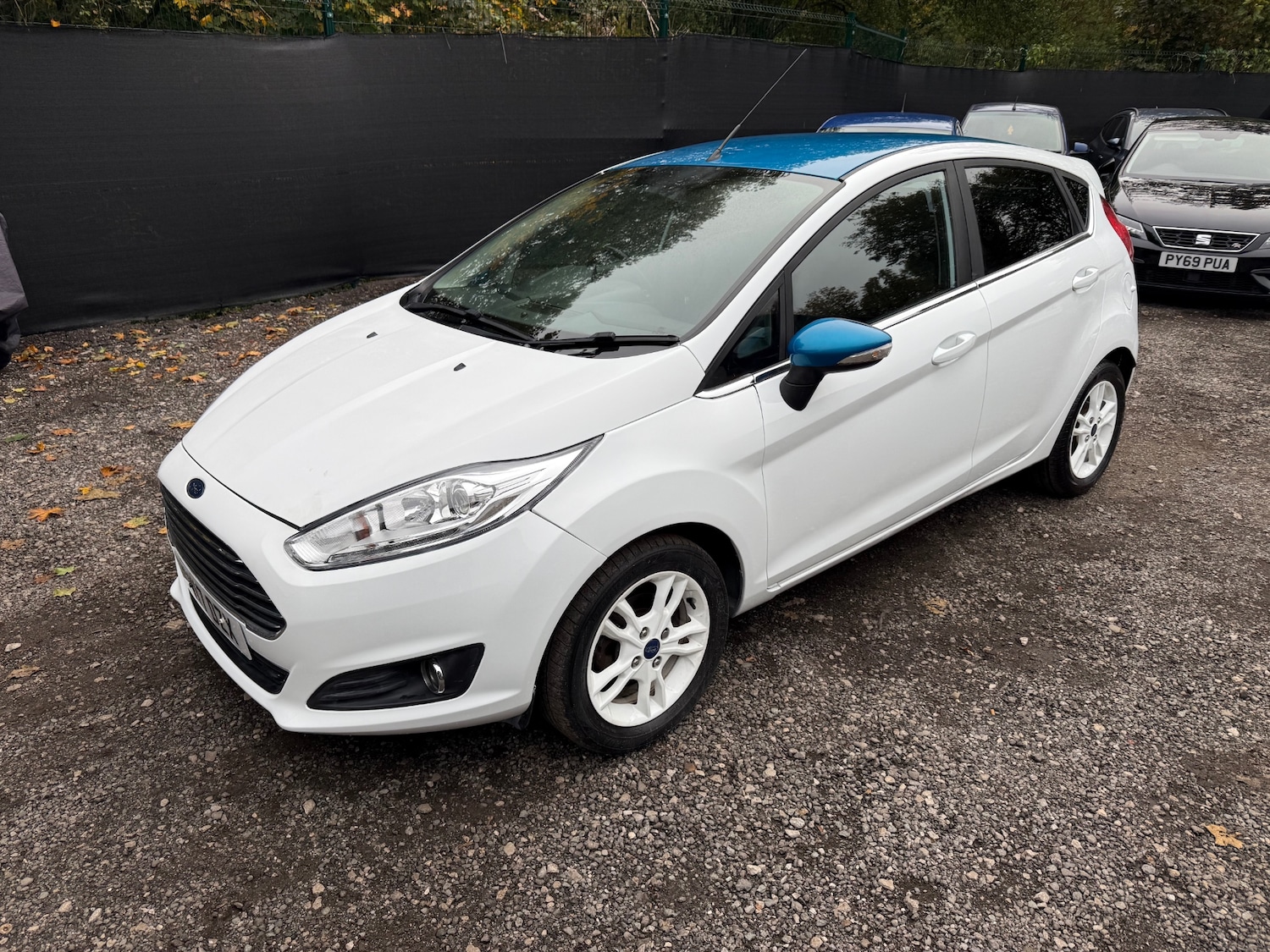Used Ford Fiesta 2017 for sale - 76252310: Photo 3