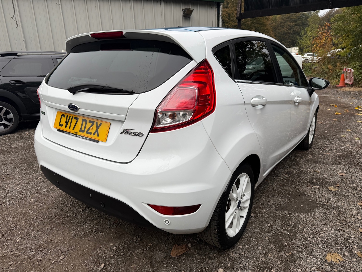 Used Ford Fiesta 2017 for sale - 76252310: Photo 6