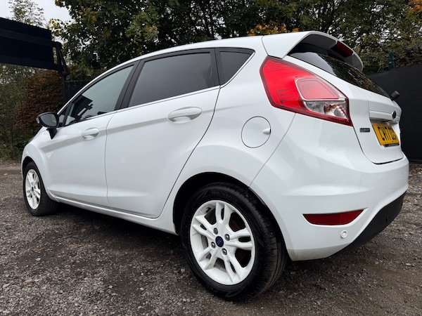 Used Ford Fiesta 2017 for sale - 76252310: Photo 7