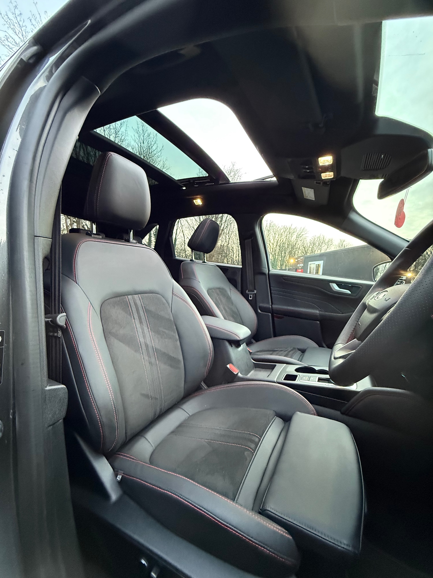 Used Ford Kuga 2025 for sale - 76653144: Photo 3