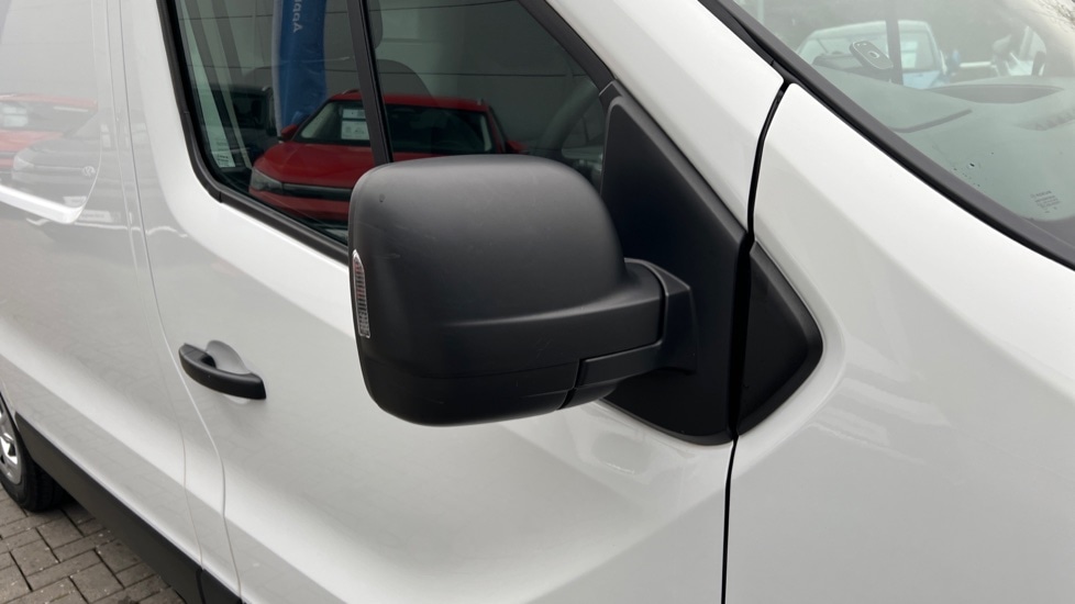 Used Renault Trafic 2023 for sale - 77042868: Photo 40