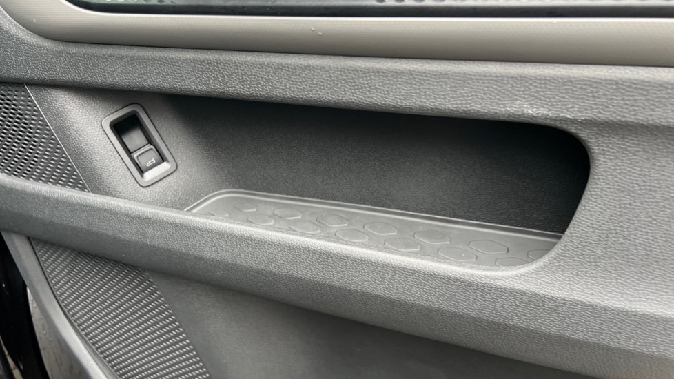 Used Volkswagen ID.Buzz 2025 for sale - 76817682: Photo 40