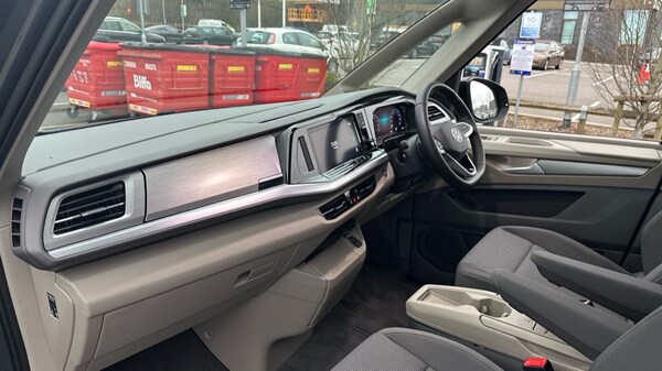Used Volkswagen Multivan 2024 for sale - 75439882: Photo 33