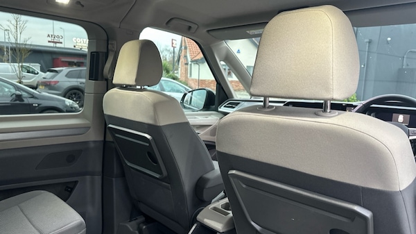 Used Volkswagen Multivan 2024 for sale - 75439882: Photo 42