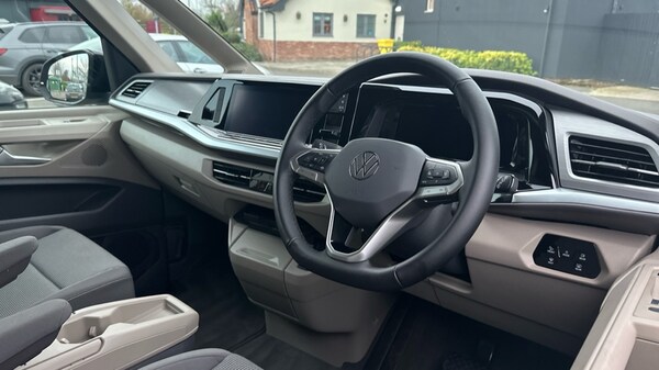 Used Volkswagen Multivan 2024 for sale - 75439882: Photo 6