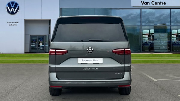 Used Volkswagen Multivan 2024 for sale - 75439882: Photo 7